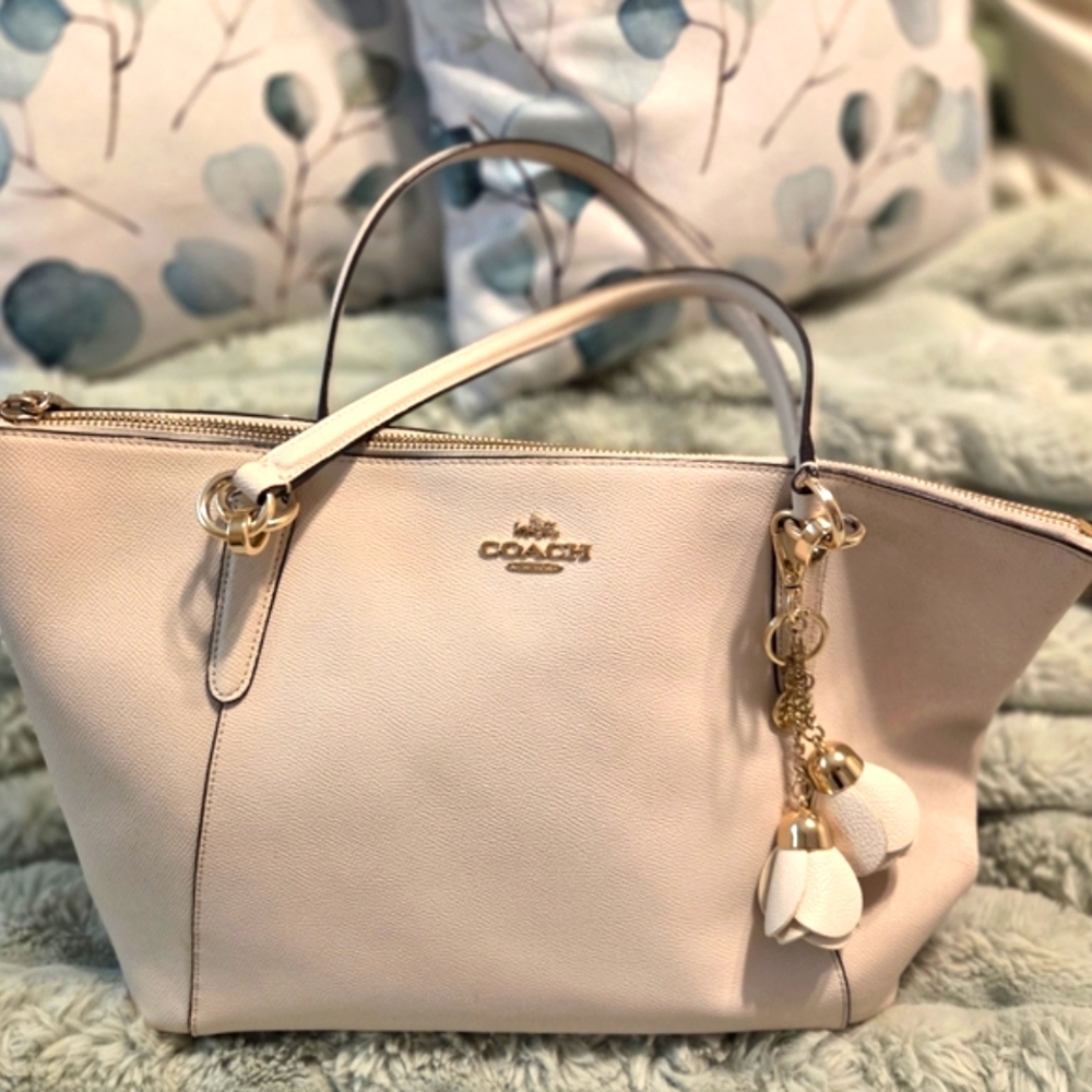 Coach Cream Shoulder Bag
